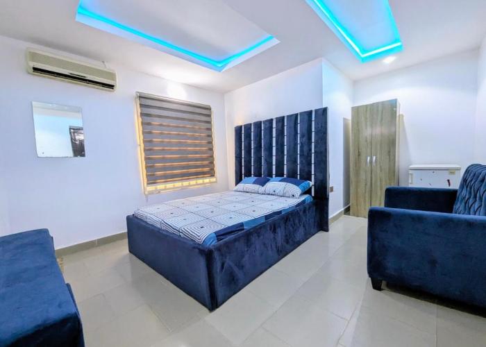 White Castle Hotels And Bar - Abak Rd, Uyo