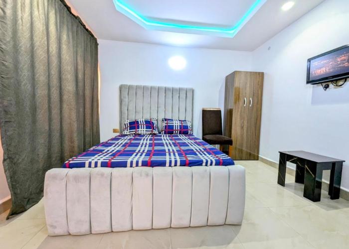 White Castle Hotels And Bar - Abak Rd, Uyo