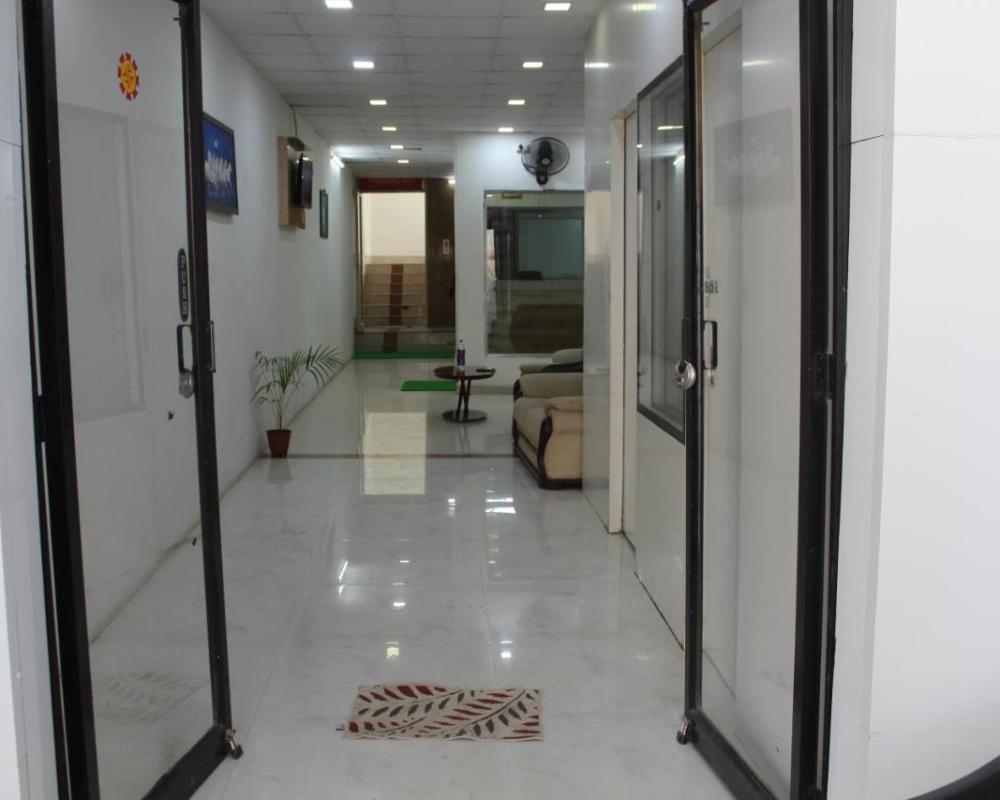 фото Hotel Skylark