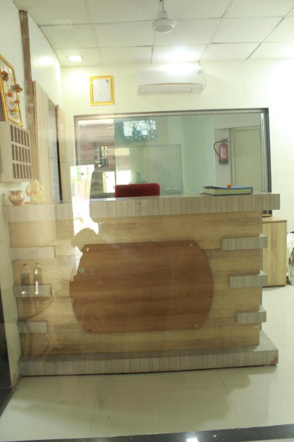 фото Hotel Skylark