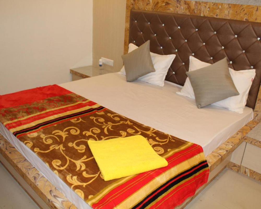 фото Hotel Skylark