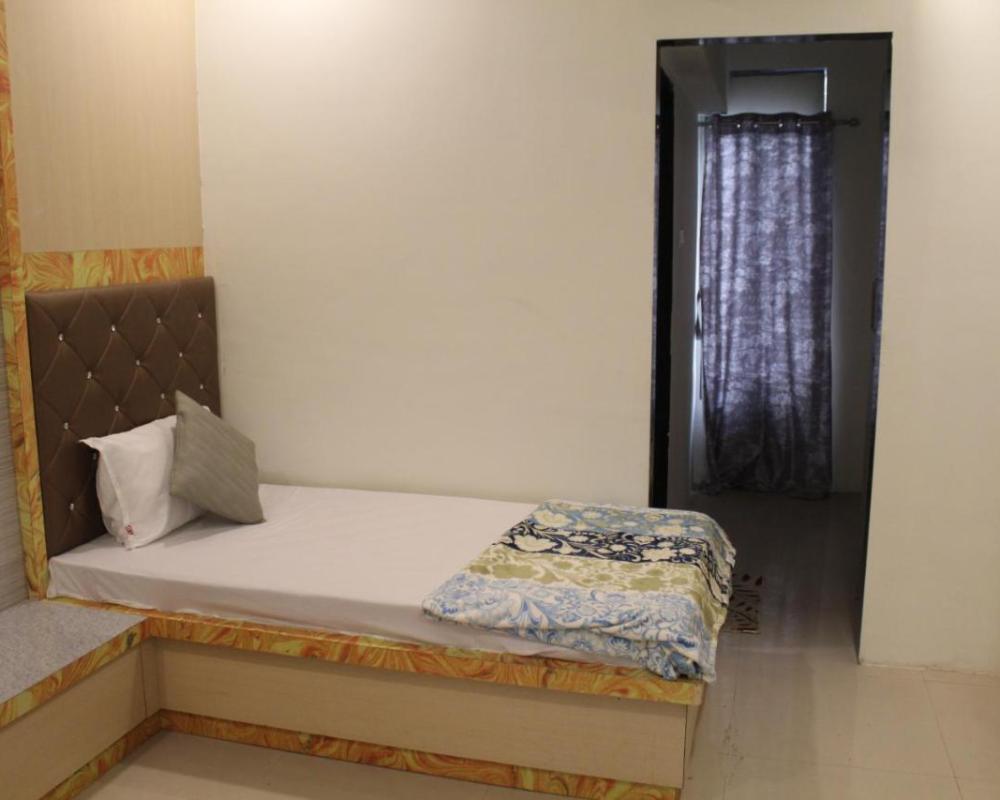 фото Hotel Skylark