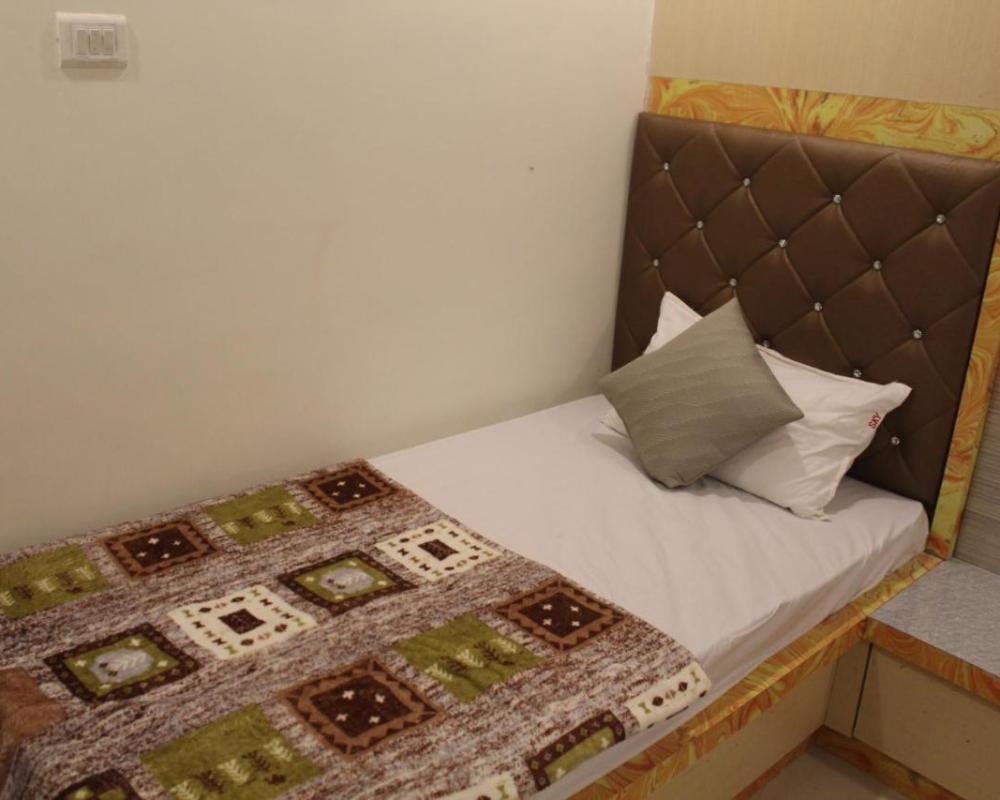 фото Hotel Skylark