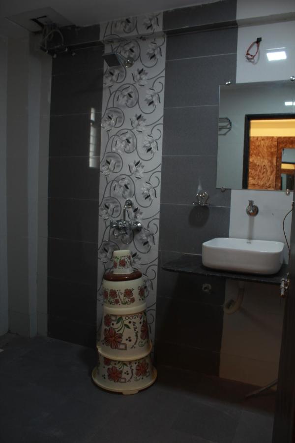 фото Hotel Skylark