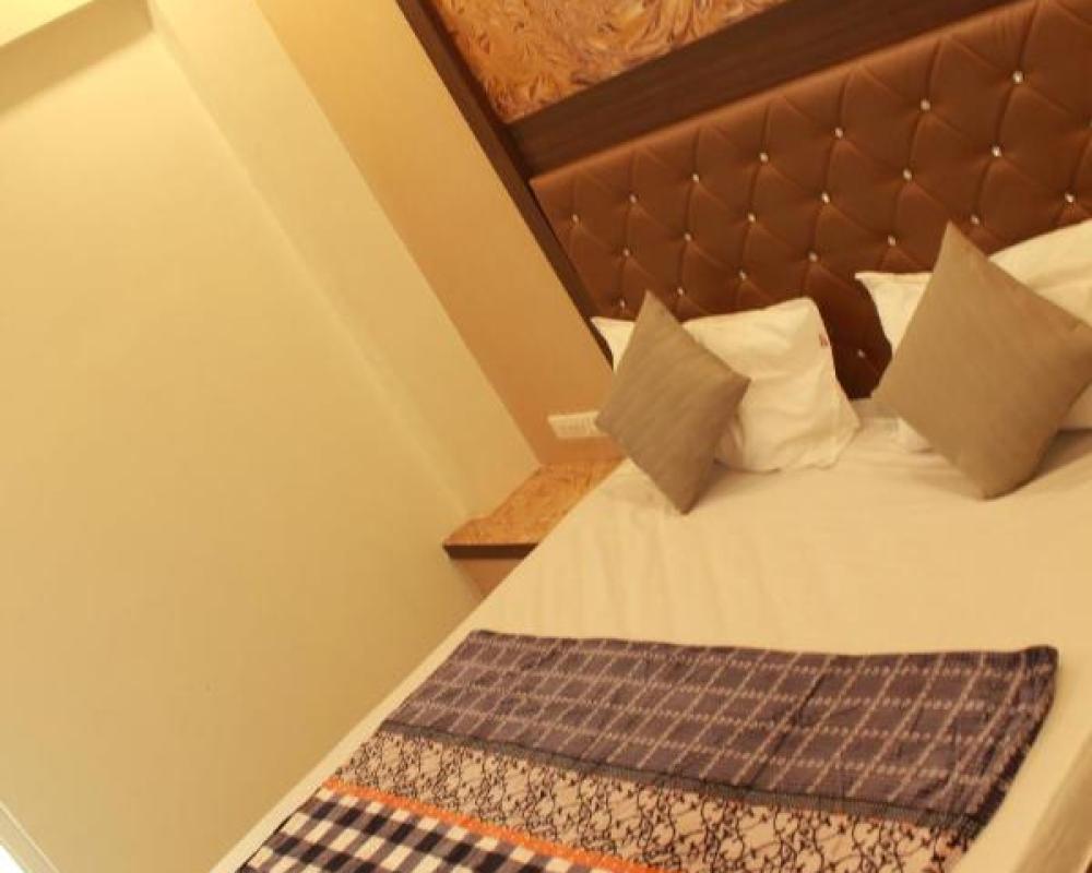 фото Hotel Skylark
