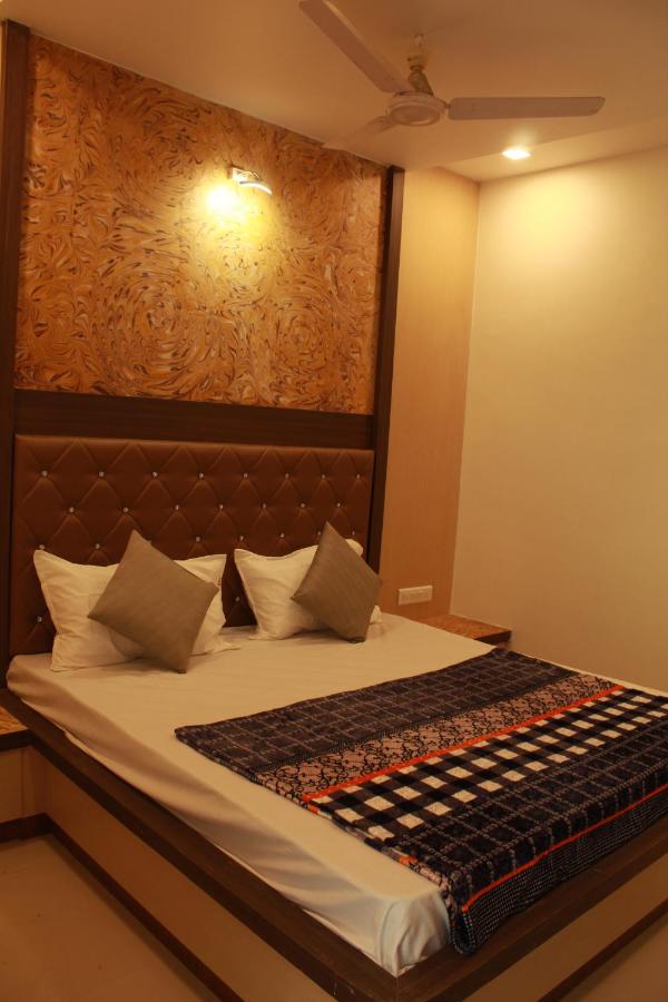 фото Hotel Skylark