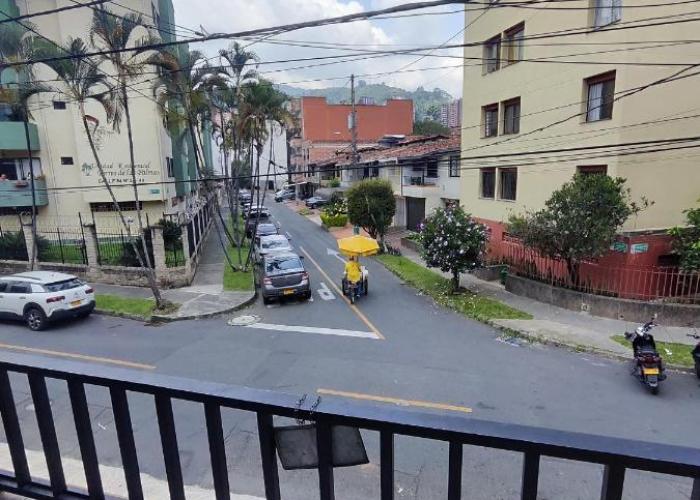 Comoda Casa en Itagüí, cerca de Medellín! Ideal para Familias y Grupos