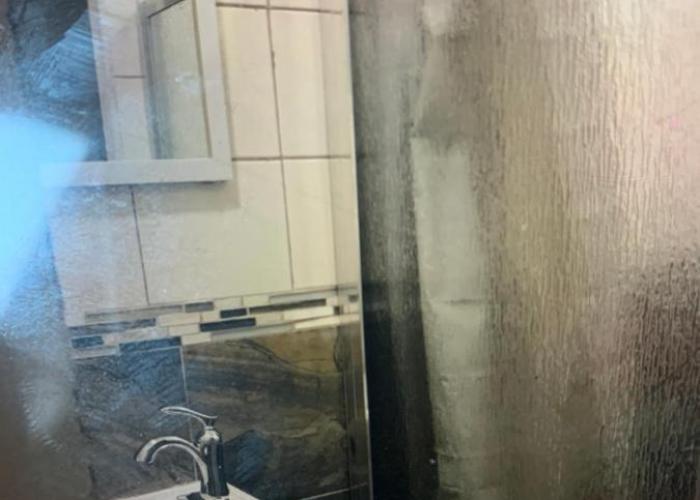 Room downtown 3minute walk Uottawa train station