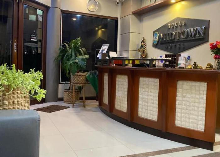 Roxas Midtown Hotel