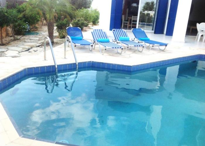 Villa Breeze