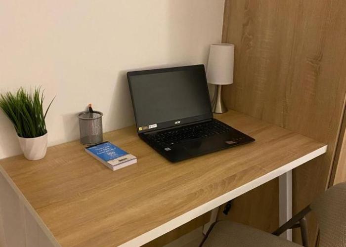 Fin de semana en increíble apartamento - 2 cuartos, sofacama, piscina y parking gratis