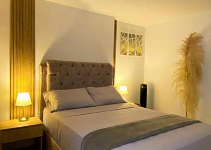 Fin de semana en increíble apartamento - 2 cuartos, sofacama, piscina y parking gratis