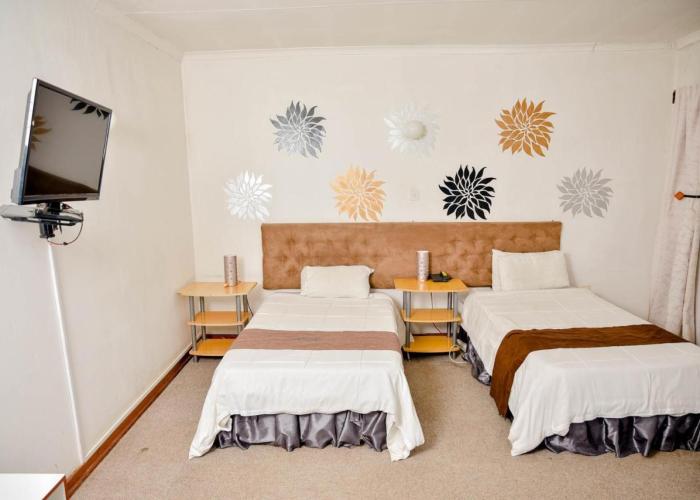 Crystal Palace Hotel