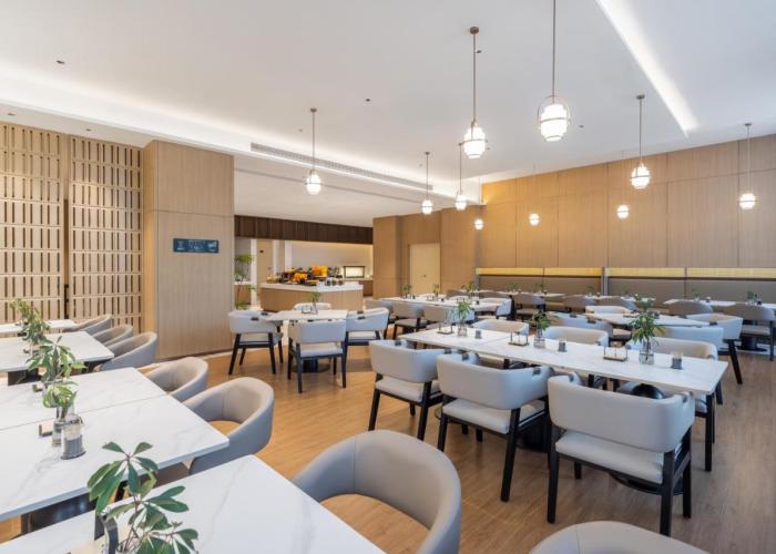 Atour Hotel Yinchuan Lijing Lake Jiefang Road