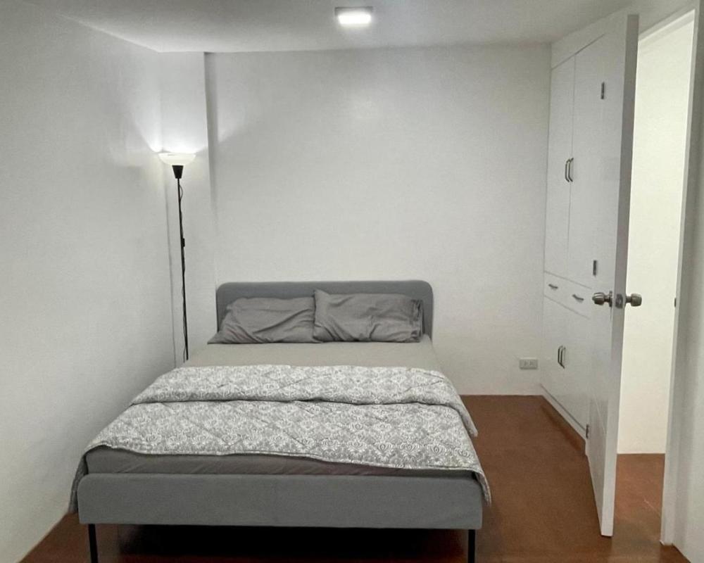 Condo unit by CASA GREENWOOD