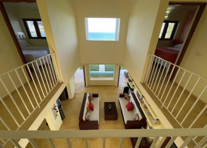 Villa with Stunning Ocean View