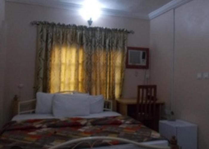 Dynasty Hotel and Suites