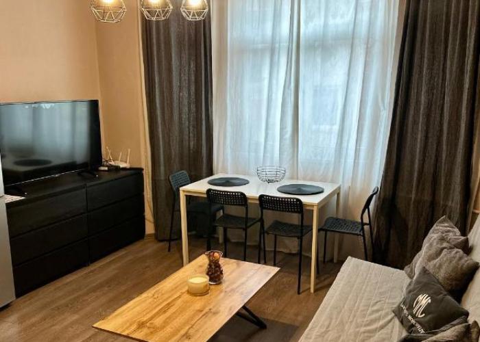 Superb 2 Bedroom Top Central Apartment