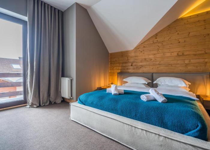 Aurora Peak Luxury Suites