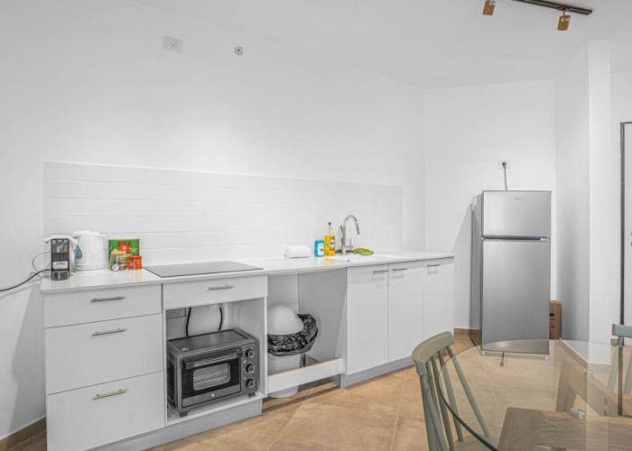 J&G Suites