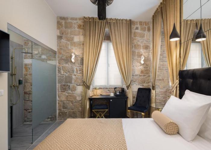 Luxury rooms GOLDEN PALACE CityCentre right next to Diocletian's Palace