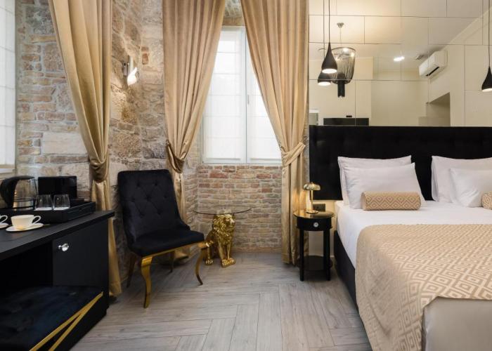 Luxury rooms GOLDEN PALACE CityCentre right next to Diocletian's Palace