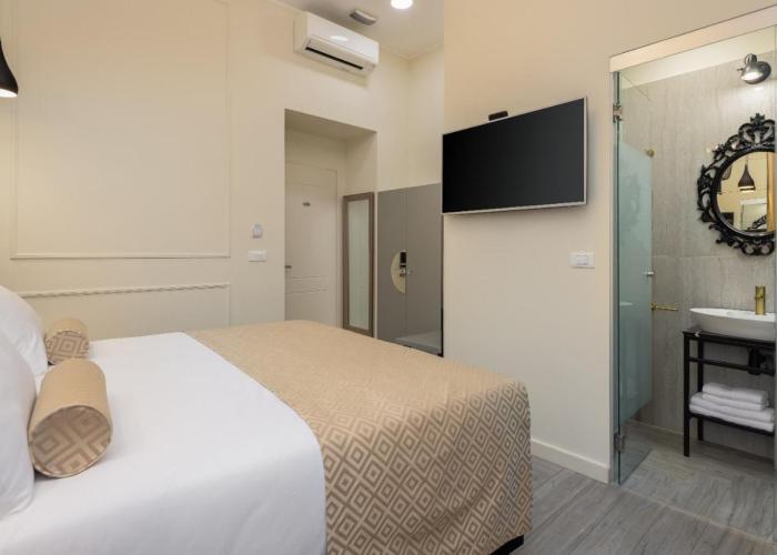 Luxury rooms GOLDEN PALACE CityCentre right next to Diocletian's Palace