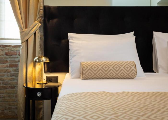 Luxury rooms GOLDEN PALACE CityCentre right next to Diocletian's Palace