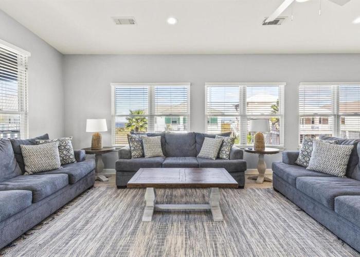 Gulf Shores Haven Pools Tent Tiki Bar Games Pool Table Early Checkin