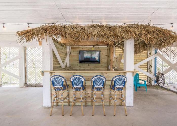 Gulf Shores Haven Pools Tent Tiki Bar Games Pool Table Early Checkin