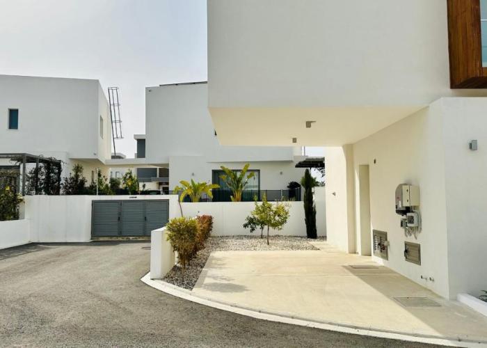 Luxury 4 bdr Villa Nerida