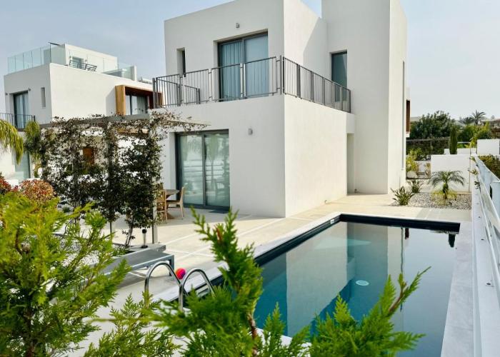 Luxury 4 bdr Villa Nerida