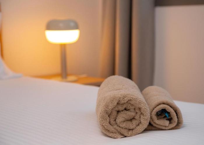 Crown Hall Suites