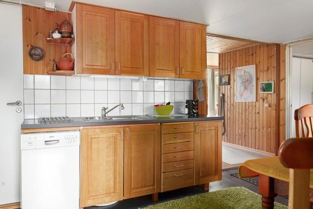 Stuga med sjöutsikt nära Växjö