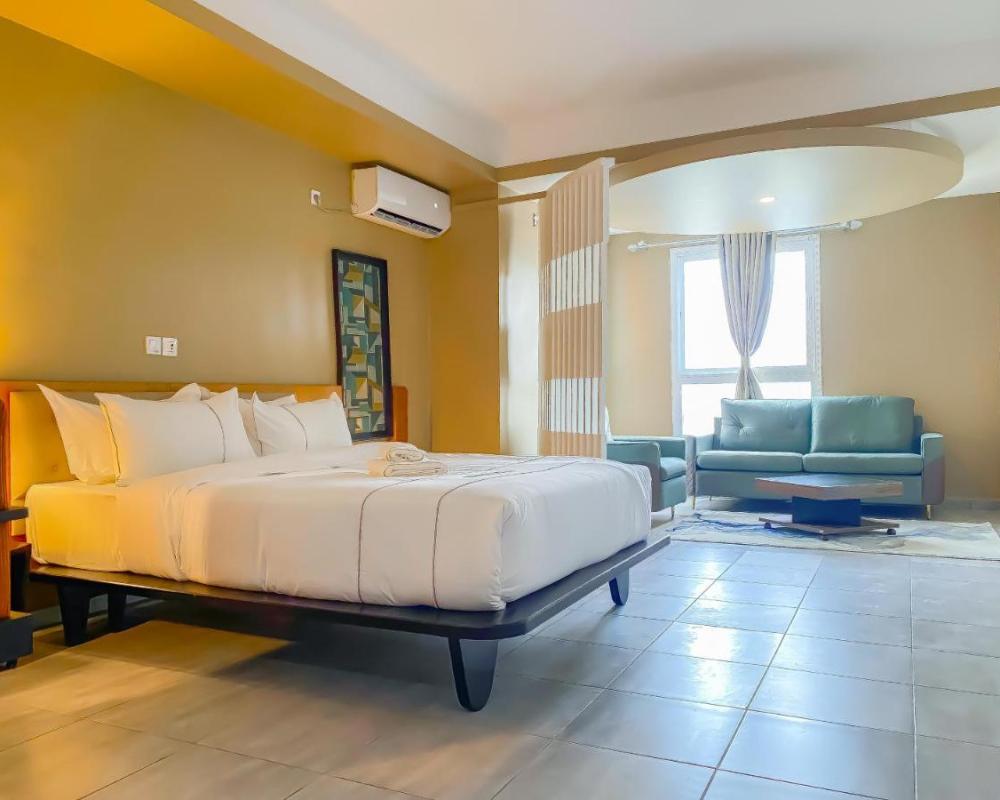 фото MANOU HOTEL
