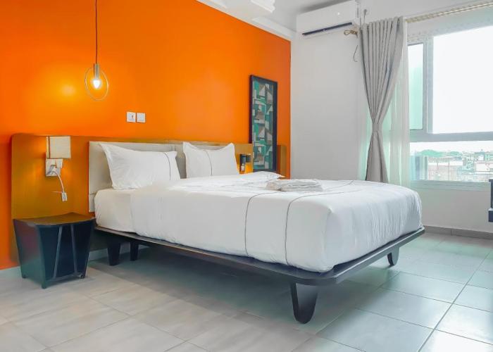 MANOU HOTEL