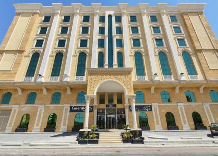 Dancenter Emerald Near Jeddah Corniche