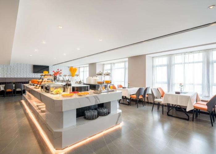 World Hotel Zhengzhou University High-Tech Campus