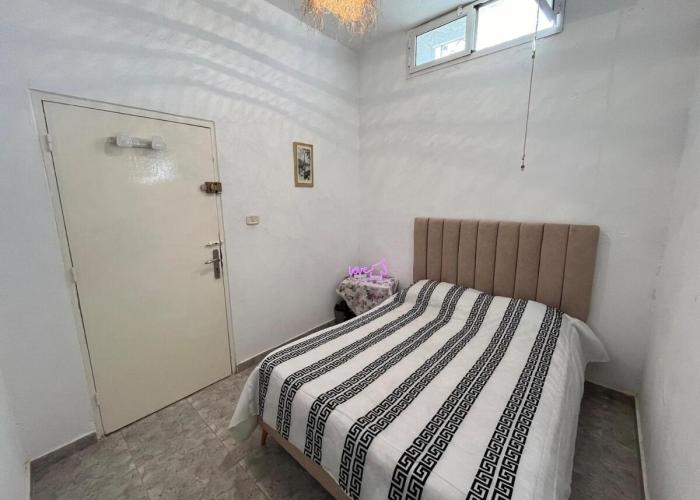 Cosy Ground Floor Studio with Terrace