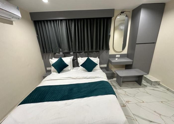 Hotel Shyam Paradise