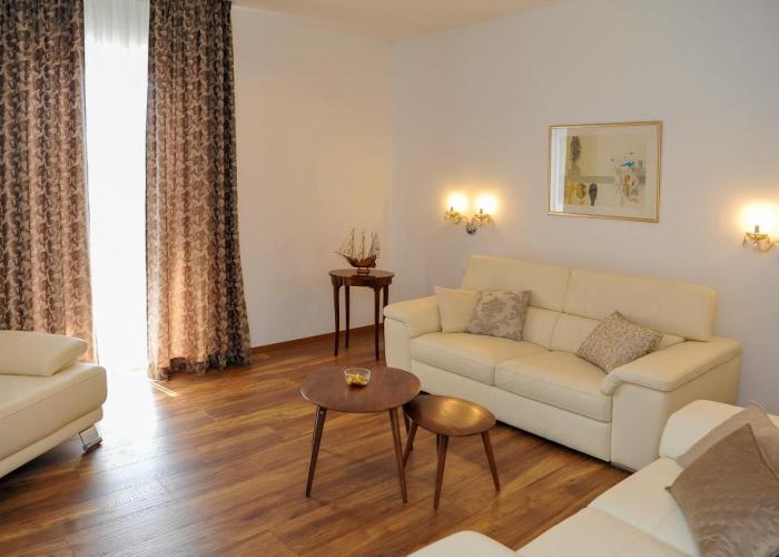 Apartment St Lux