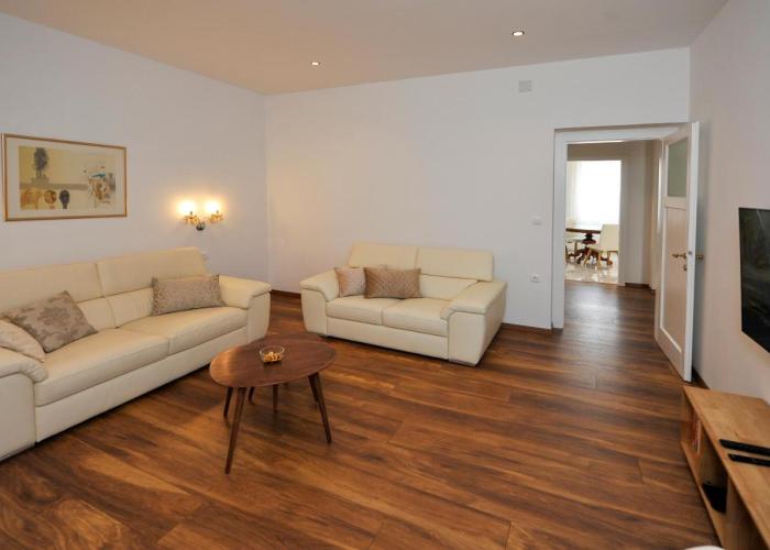 Apartment St Lux
