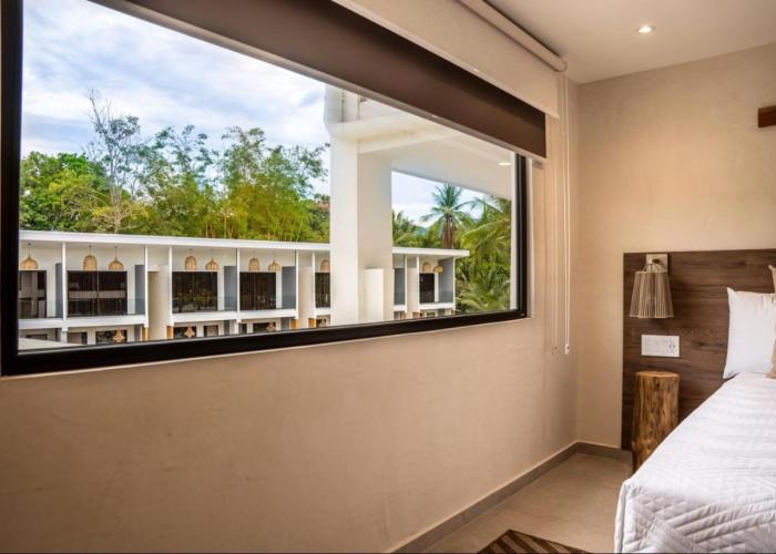 Hotel Lia Beachfront Resort