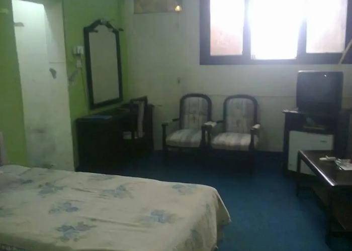 Green Lodge Guest House