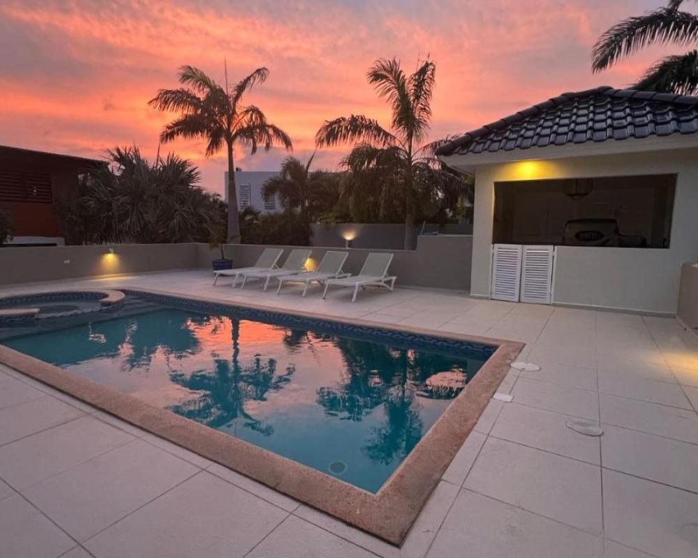 Villa Kaminda - 8 persoons Villa in Vista Royal, Jan Thiel