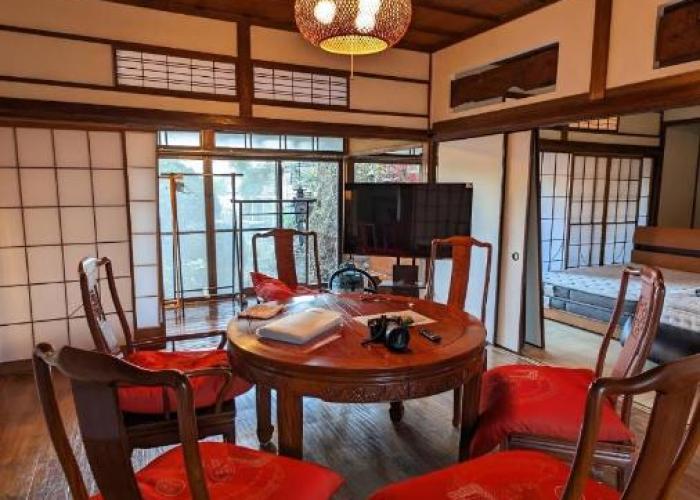 Holiday homes 1棟貸切で家族仲間と焚火バーベキューを楽しめる古民家NanasawaBasshouse