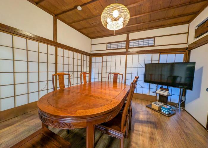 Holiday homes 1棟貸切で家族仲間と焚火バーベキューを楽しめる古民家NanasawaBasshouse