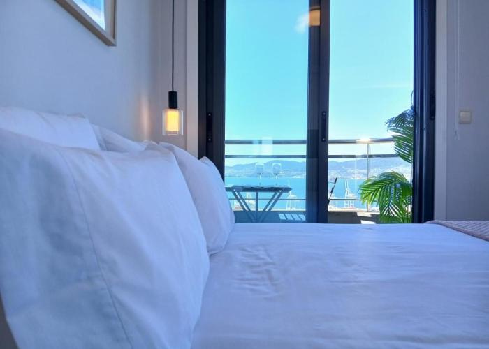 Atlantic flats Vigo free parking