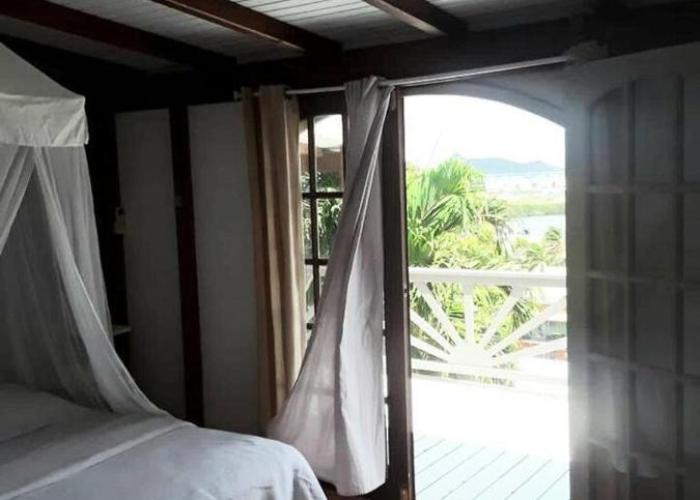 Simpson Bay Hill eco friendly caribbean cottage