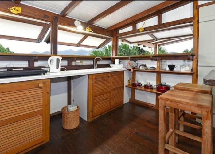 Simpson Bay Hill eco friendly caribbean cottage
